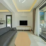 Detached With Private Pool In Oeluedeniz, וילה פאטהיה