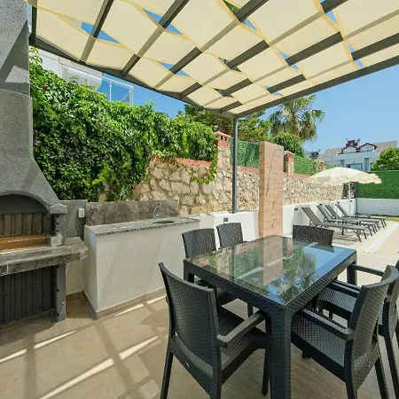 Detached With Private Pool In Oeluedeniz, *