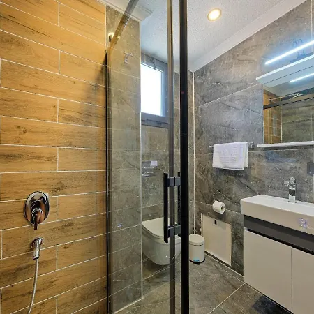 Detached With Private Pool In Oeluedeniz, Villa Fethiye