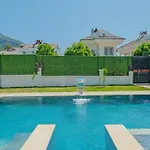 Detached With Private Pool In ölüdeniz, Villa Fethiye