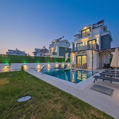 فيلة Detached With Private Pool In Oeluedeniz, فتحية