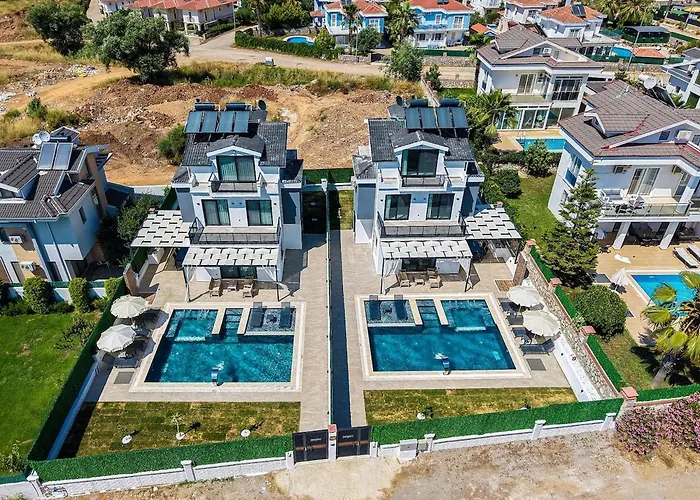 别墅 Detached With Private Pool In Oeluedeniz,